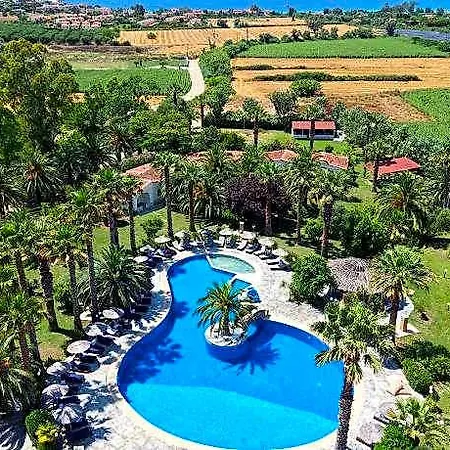 Palma Village 4*