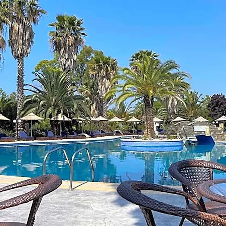 酒店 Palma Village 4*
